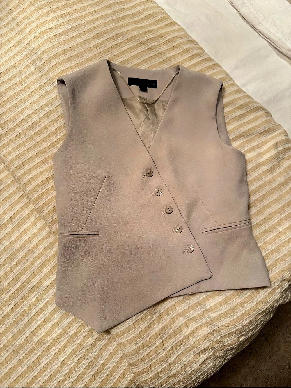 ZARA Women's asymmetrical button down vest top in Beige Size XS - NWOT
